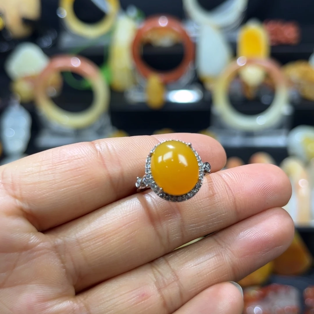 石英质玉（黄龙玉）未镶嵌戒指