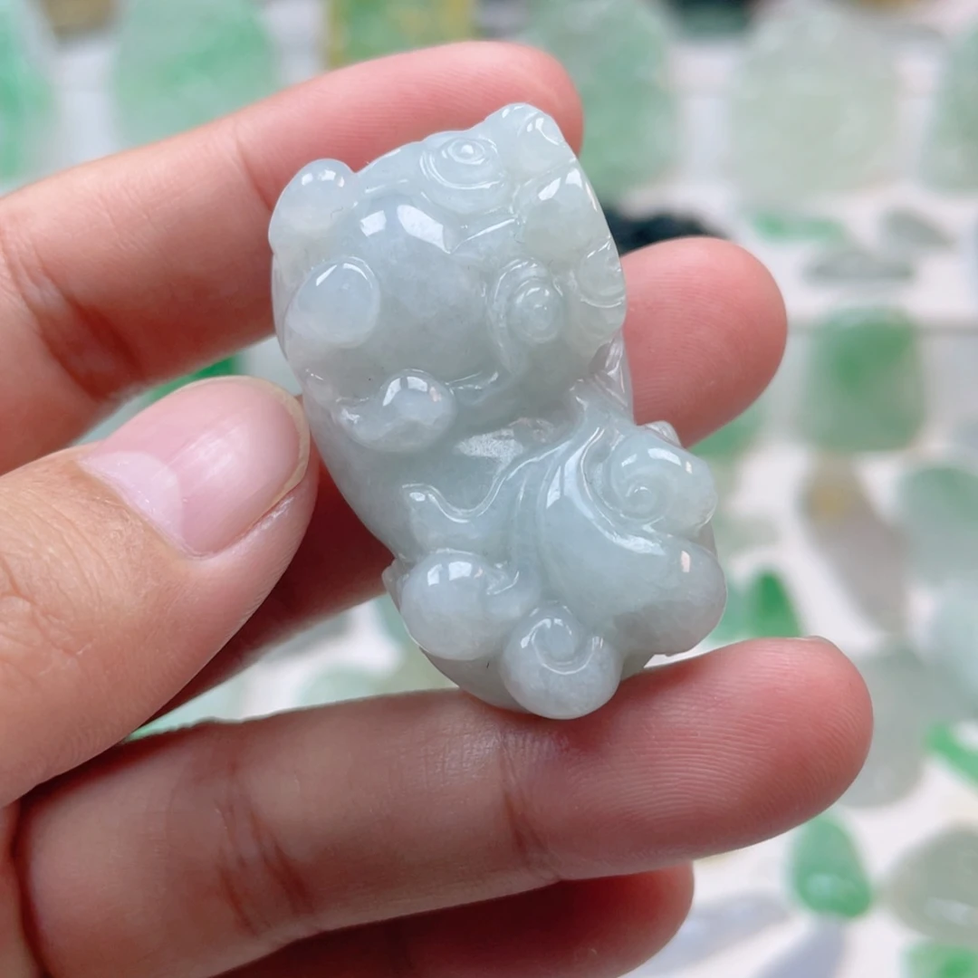 翡翠颈饰未镶嵌貔貅