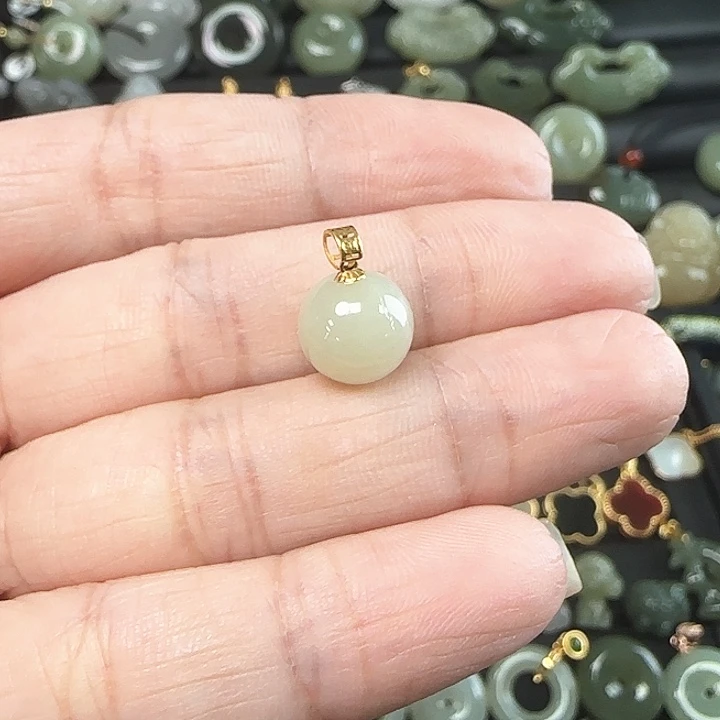 和田玉18K金镶嵌吊坠(不含链)