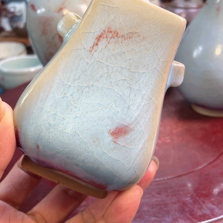 摆件玉石釉小贯耳瓶
