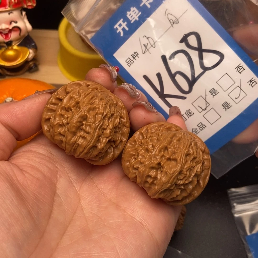 桃核吊坠核桃白狮子