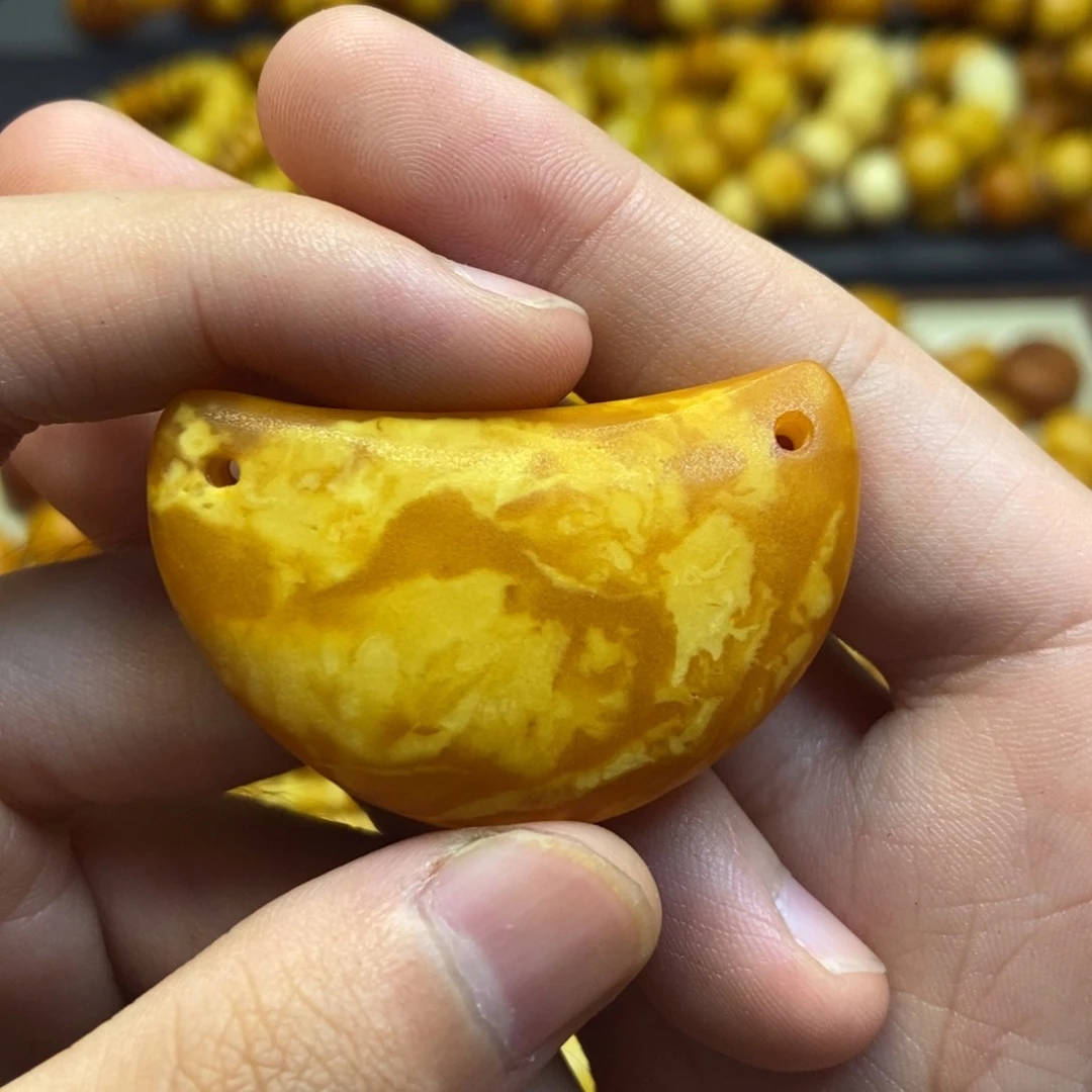 琥珀未镶嵌珠宝奇石