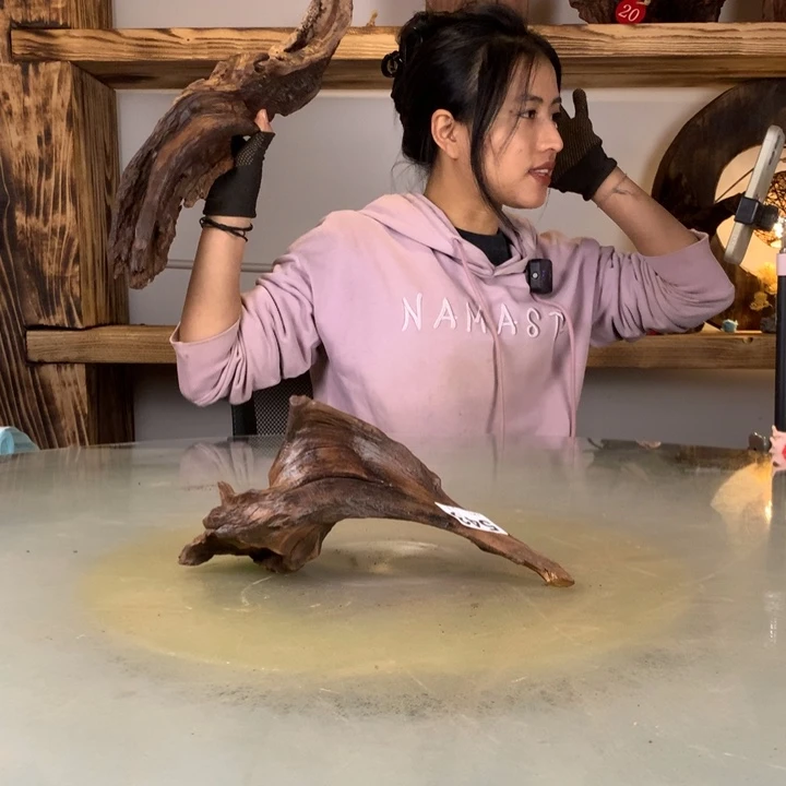 疯***妞天然的云南紫柚木会黄水