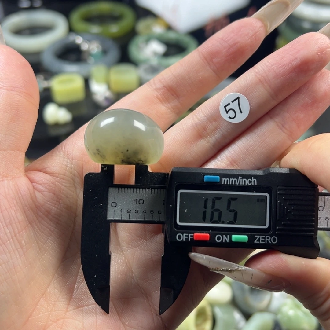 蛇纹石玉未镶嵌戒指