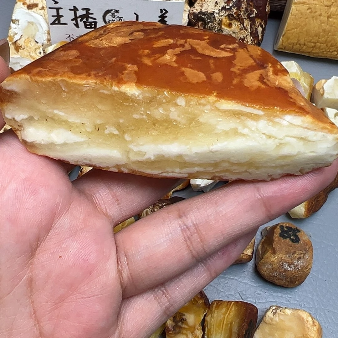 战***神未镶嵌定制琥珀蜜蜡