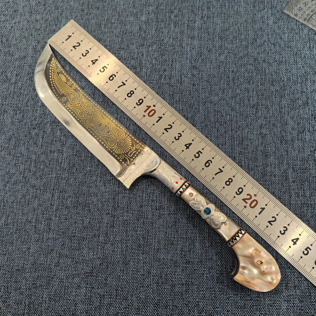鸽子头，白银贝壳刀柄，双面刻花