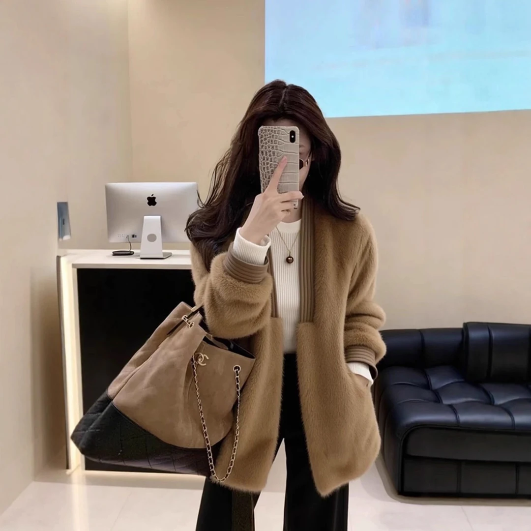 咖色毛绒外套女秋冬2025新款高端时髦洋气独特漂亮气质小香风上衣