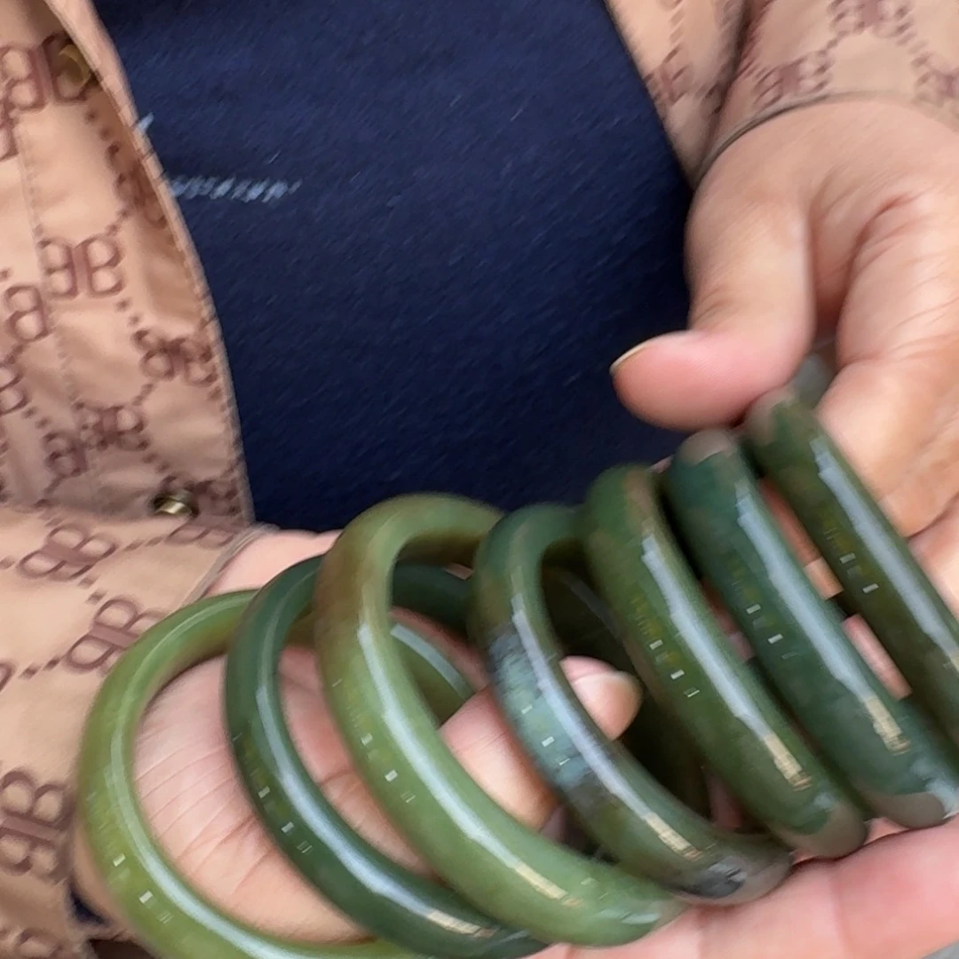 颈饰未镶嵌和田玉多样性发货，拍一发一