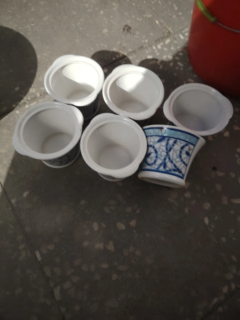 陶瓷盘子碗啥都有口径10公分高度7公分