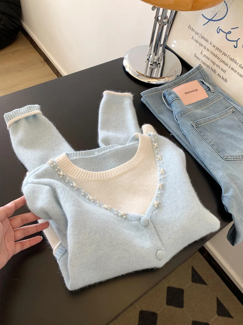 蓝色假两件拼接重工钉珠针织衫女士2025秋季新款韩系软糯温柔毛衣