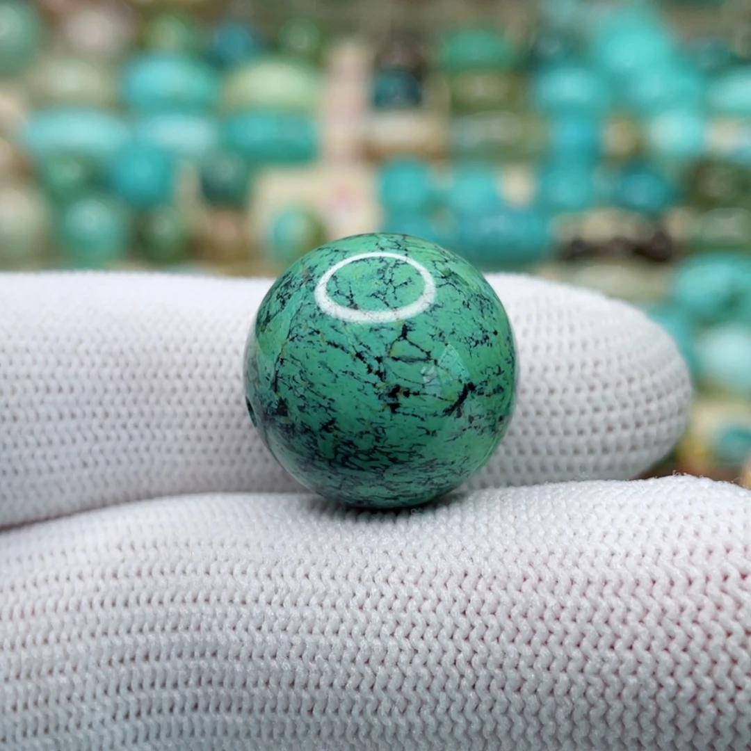 未镶嵌绿松石颈饰