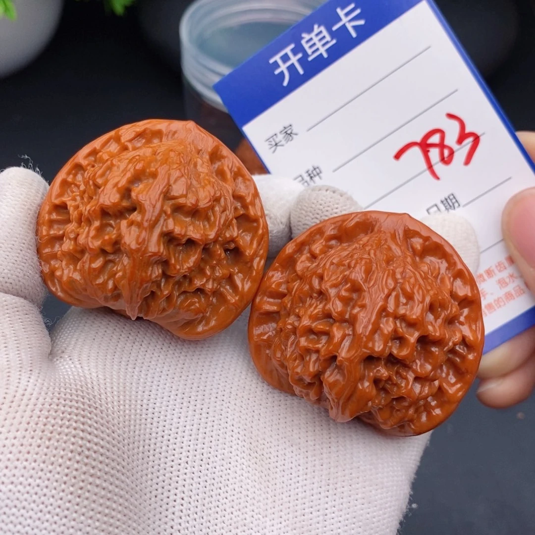 文玩核桃把件46红狮子783