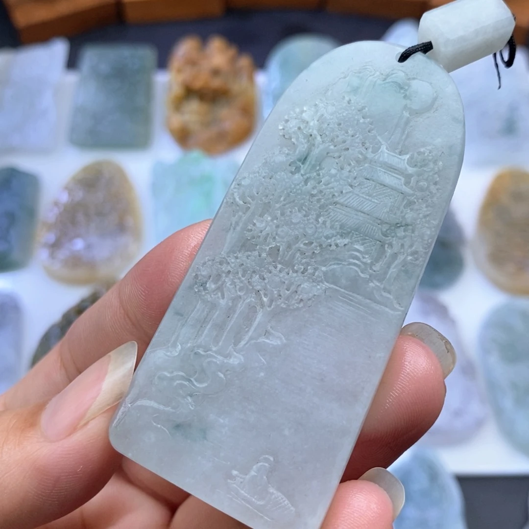 定制翡翠未镶嵌山水