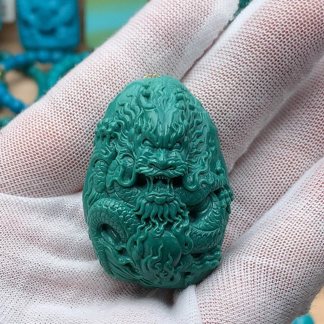 绿松石未镶嵌珠宝奇石