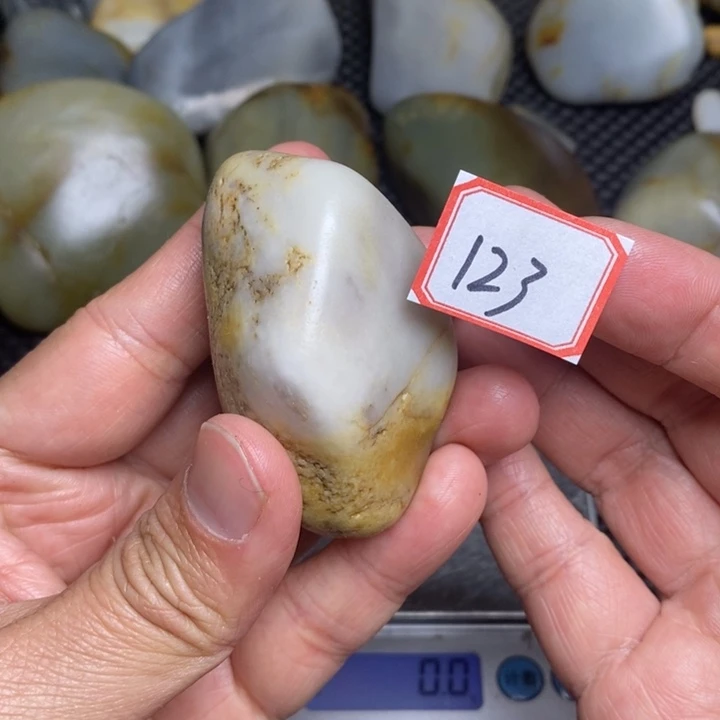 未镶嵌和田玉把件123