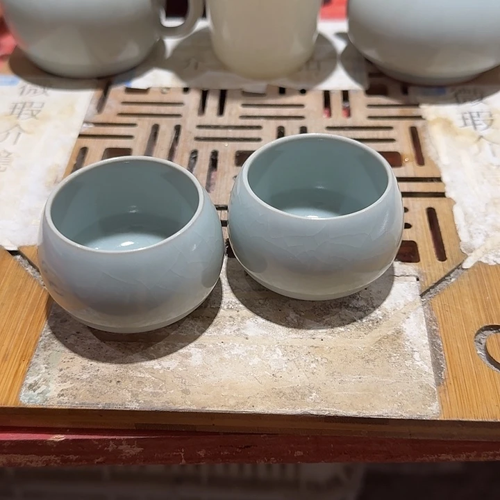 鸿***胥瑕疵茶具，介意勿拍