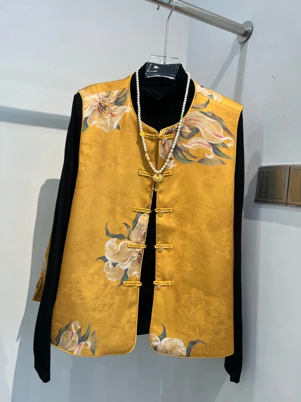 ［文静专属］春季“花开富贵”轻国风马甲女