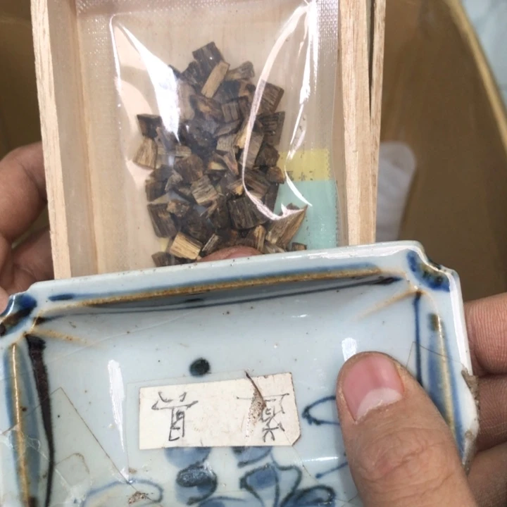 陶瓷孤品单件车里拍