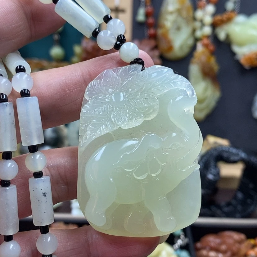 【闪购商品】蛇纹石玉吊坠未镶嵌