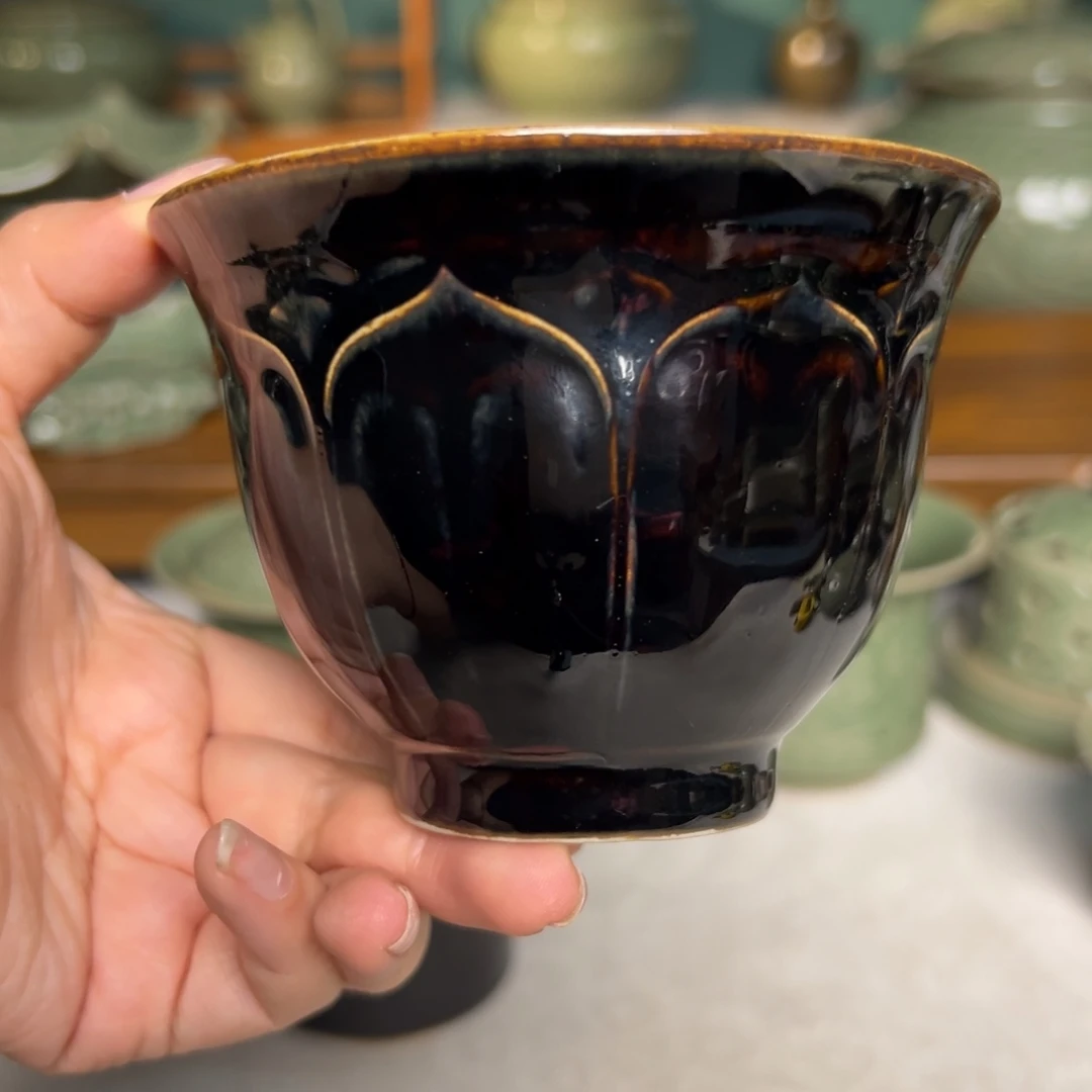 杯子耀州窑莲瓣黑釉杯
