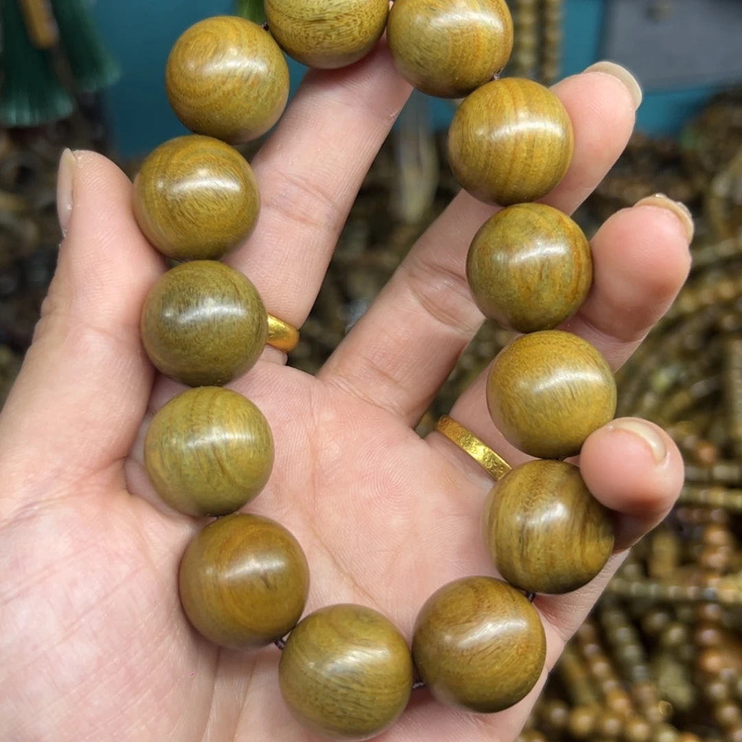 维腊木（绿檀）无事牌