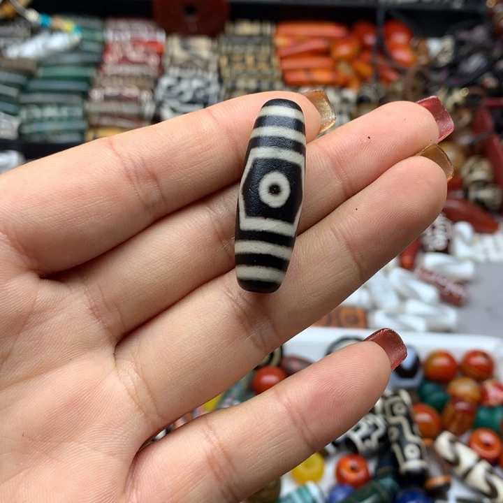 玛瑙/玉髓未镶嵌吊坠(赠链)