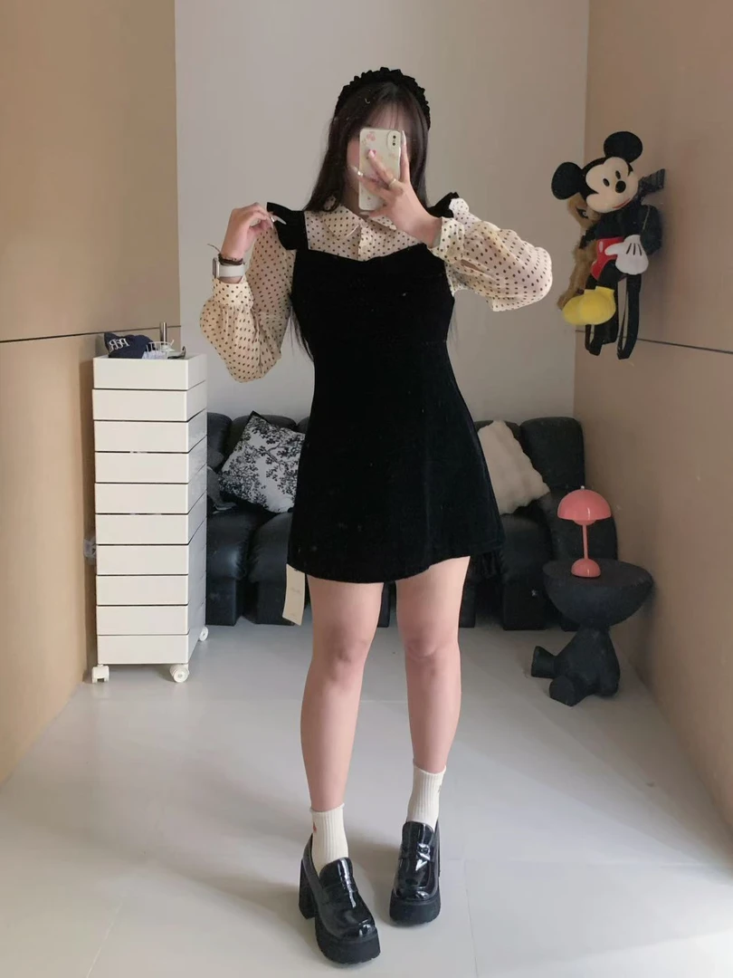 慧芝huizhi 赫曼千金 定制款 波点丝绒小飞边收腰背带套装