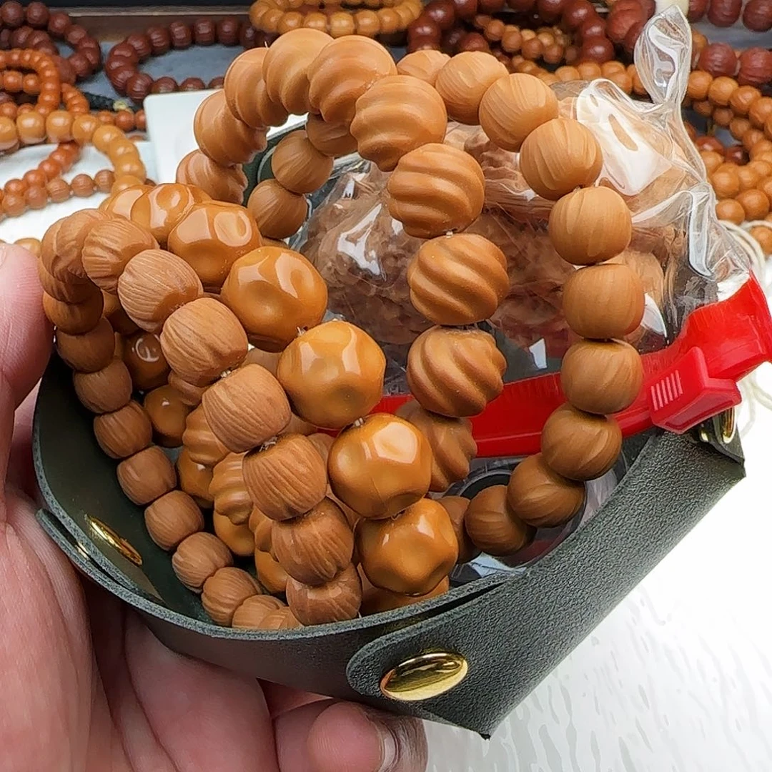 猴头核桃吊坠24/5条。蛤蟆核桃对.扭矩手工百香斩龙奶酪