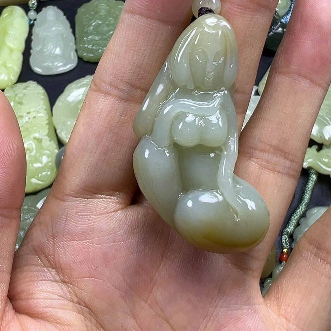 颈饰未镶嵌和田玉