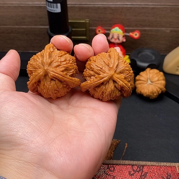 m***妙文玩核桃把件白奔
