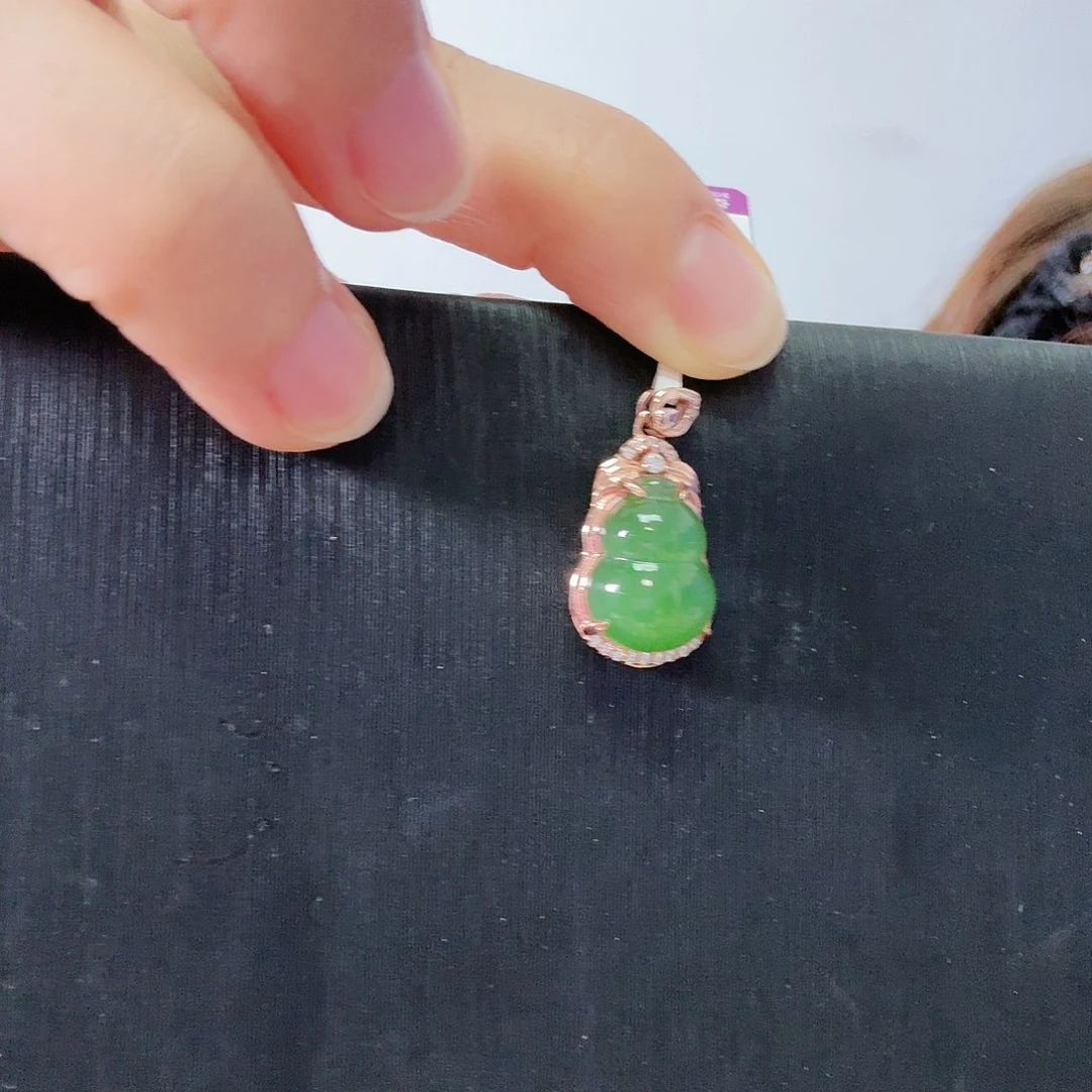 和田玉银S925镶嵌颈饰吊坠仓库