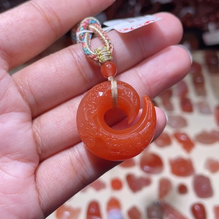 南红玛瑙其他未镶嵌时来运转吊坠1384
