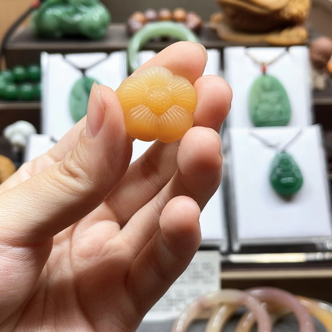 密玉（石英质玉）未镶嵌颈饰