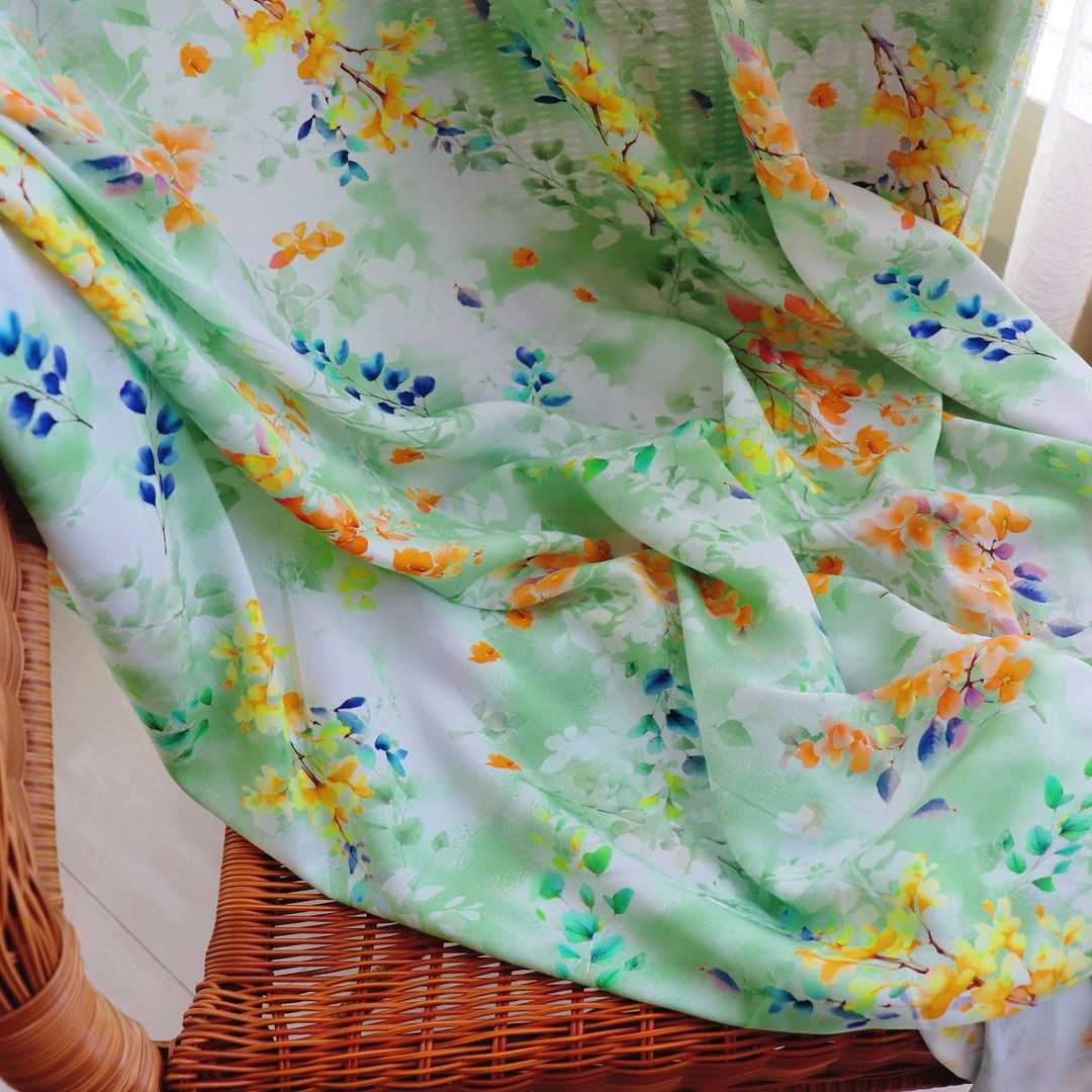 【2051两米包邮】爆款人造棉香云锻数码印花棉绸面料（非七天无理由）