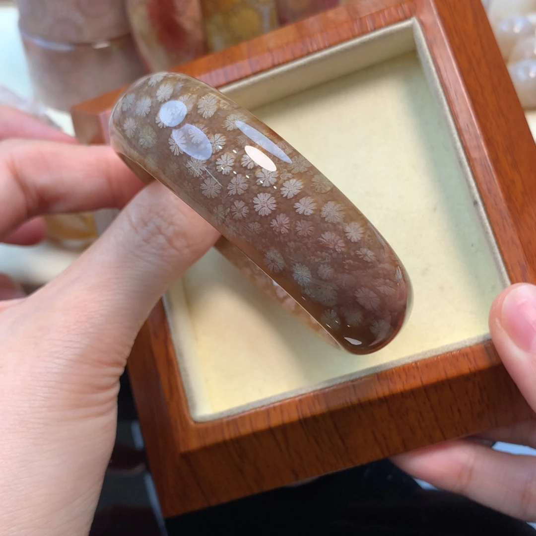 硅化珊瑚（珊瑚玉）手镯未镶嵌