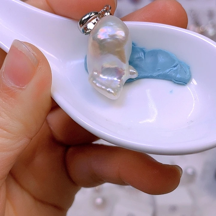 淡水珍珠颈饰合金