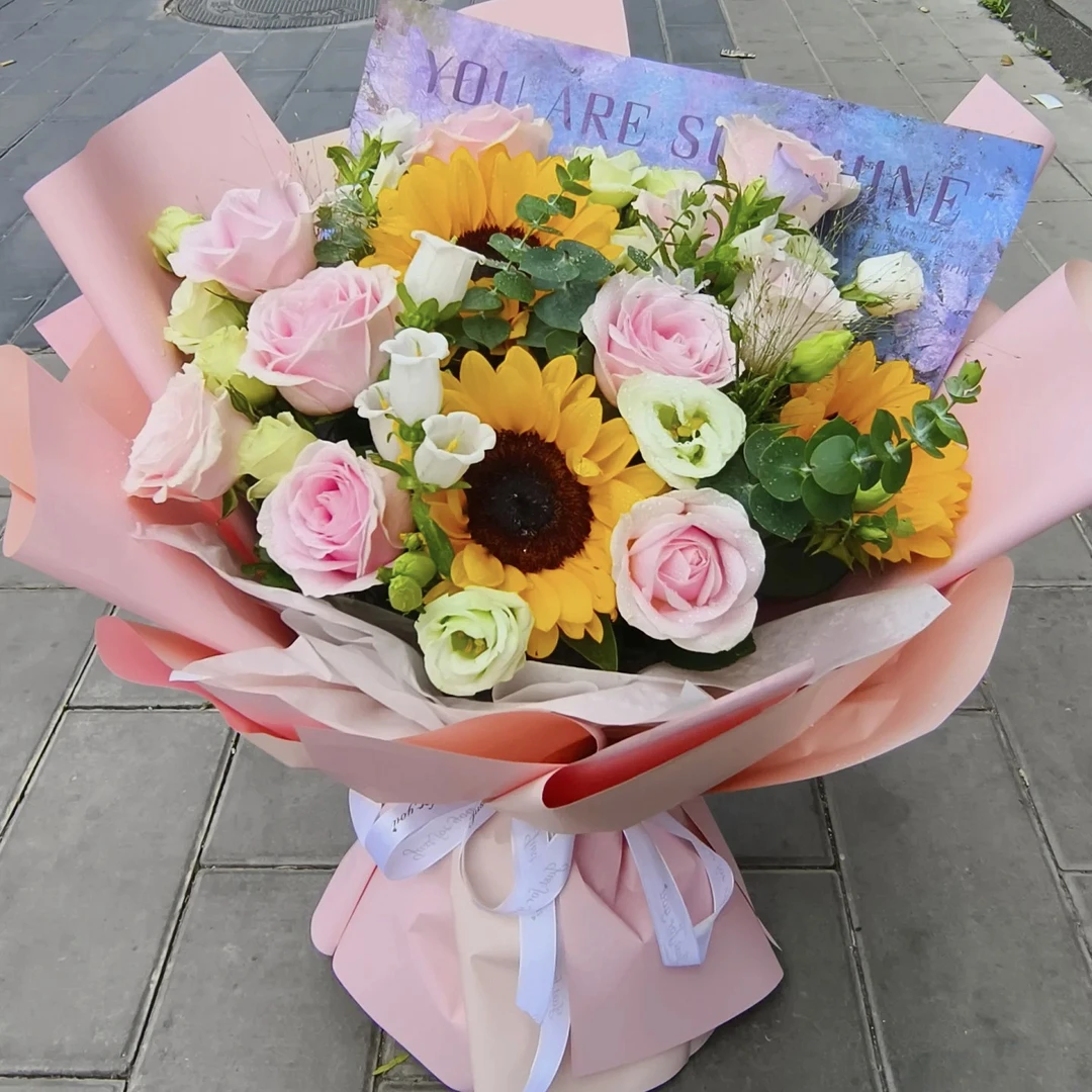 一举夺魁向日葵粉雪山混搭韩式经典花束
