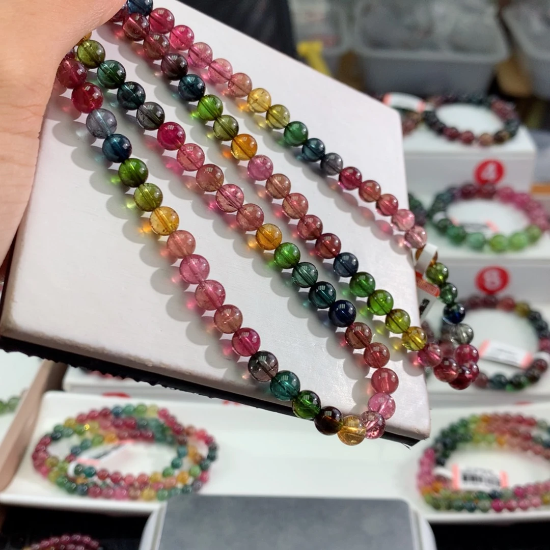 手链碧玺未镶嵌    6mm。