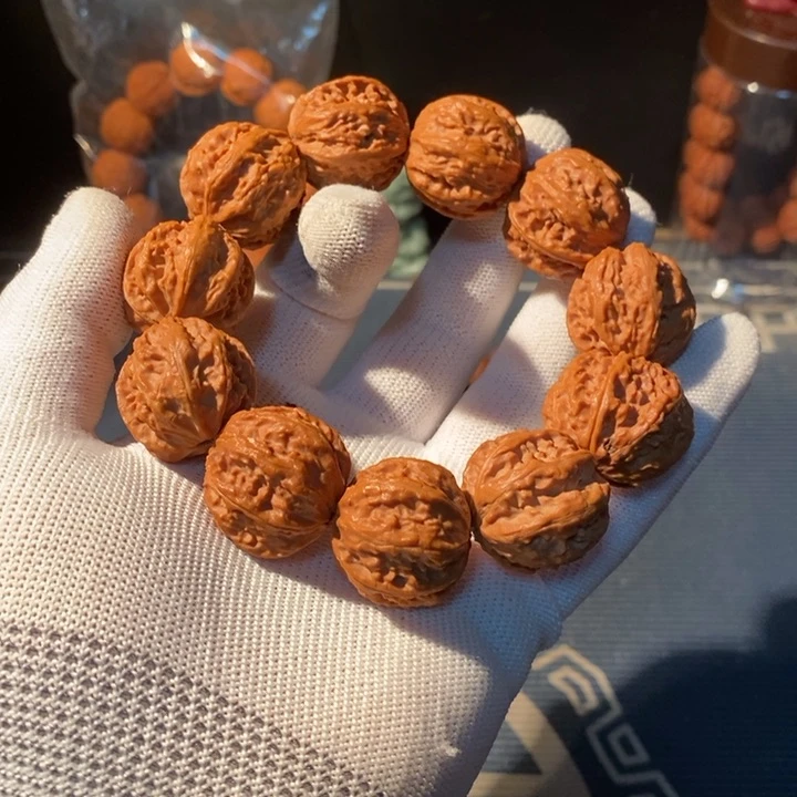 文玩核桃手串……14
