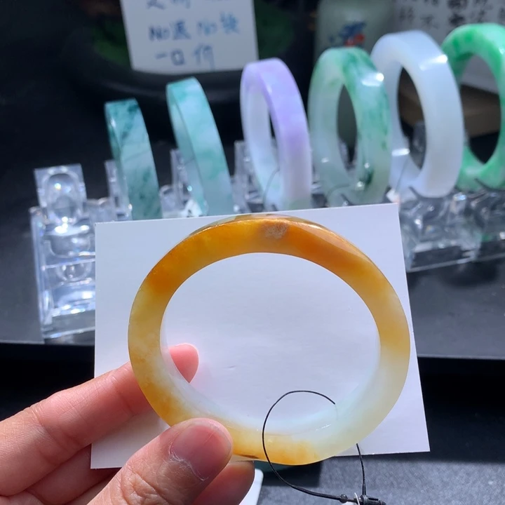 定制翡翠未镶嵌翡翠手镯