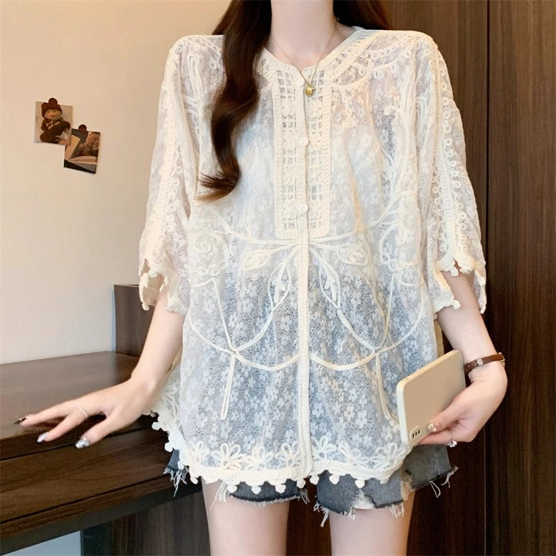 独特漂亮刺绣短袖衬衫女2025夏季大码胖mm显瘦娃娃衫洋气小衫上衣