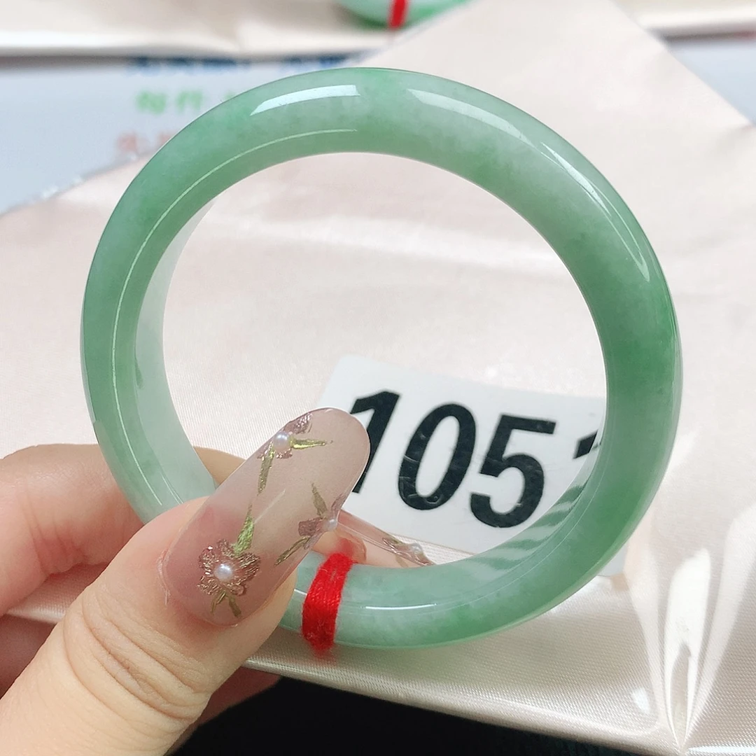 翡翠未镶嵌手镯1051