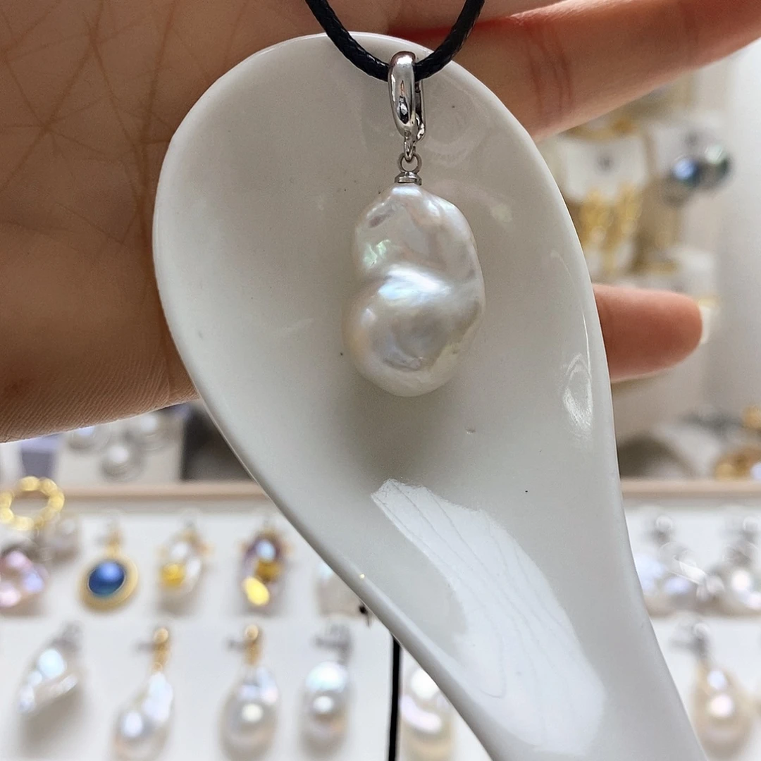 颈饰淡水珍珠未镶嵌