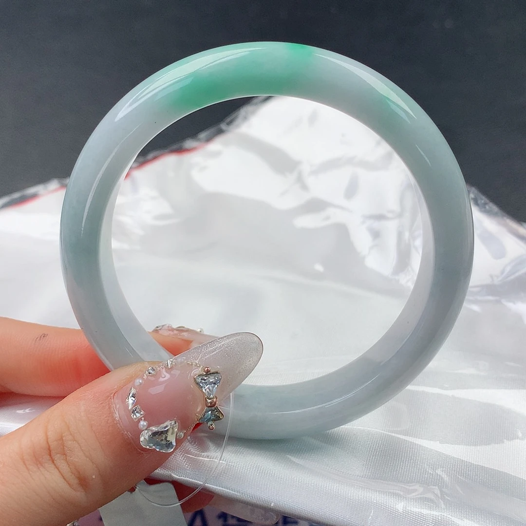 翡翠手镯未镶嵌0081正57