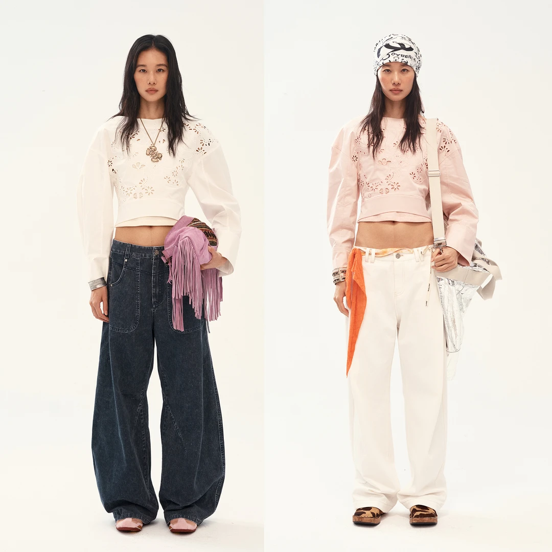 MEDIUM WELL_绣花套头廓形衬衫_Openwork Embroidered Top