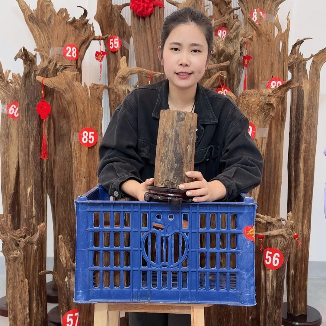 沉香碎屑沉香原材料