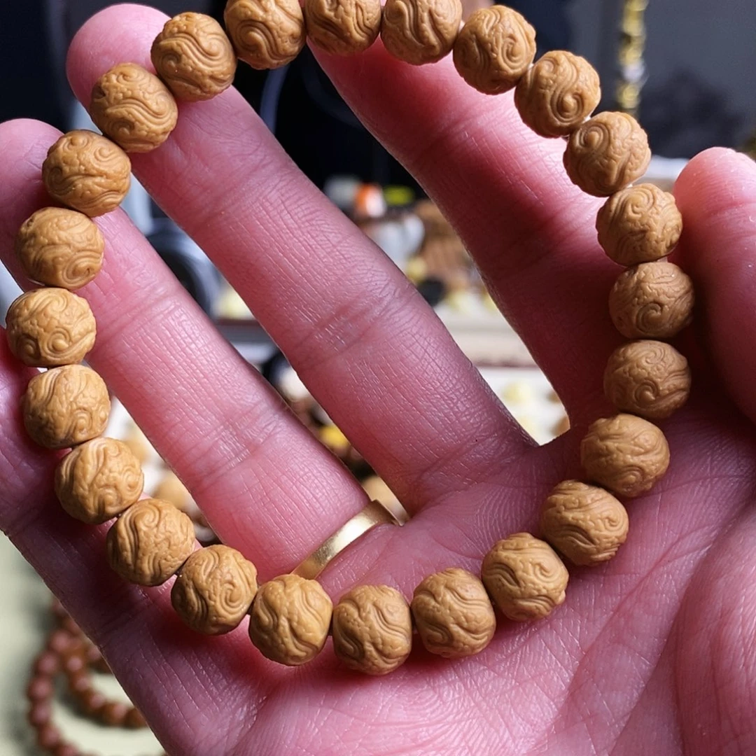 斩***.手串猴头核桃玄鸟