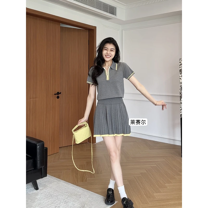 张阿星【假日漫游】简约百搭减龄撞色假两件上衣半裙套装W425A07811