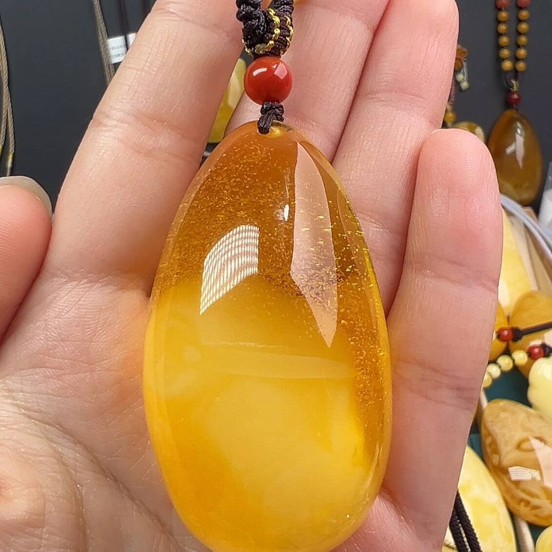 蜜蜡颈饰未镶嵌阿*蜜蜡