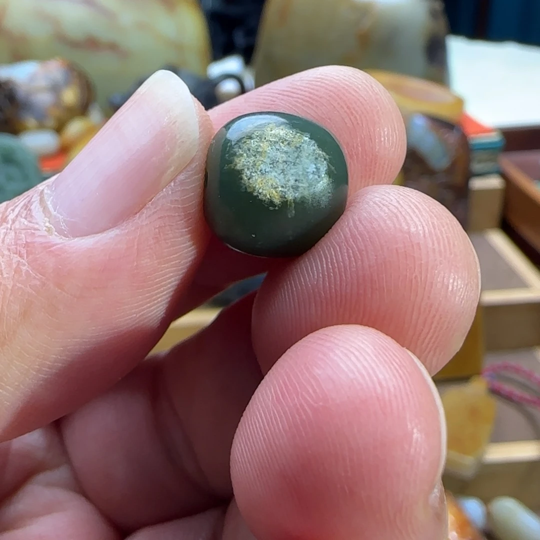 聪***）和田玉未镶嵌手串